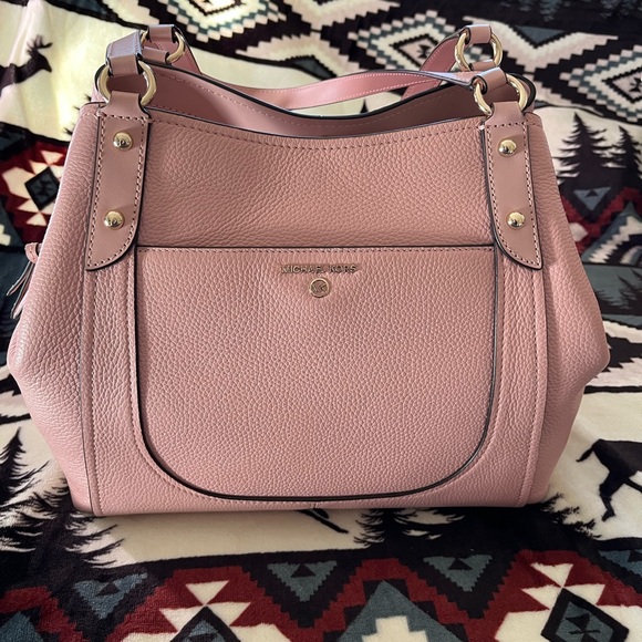 Michael Kors Purse - Picture 1 of 4